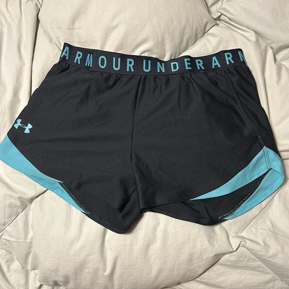 Slightly used Under Armour Shorts - Picture 1 of 3